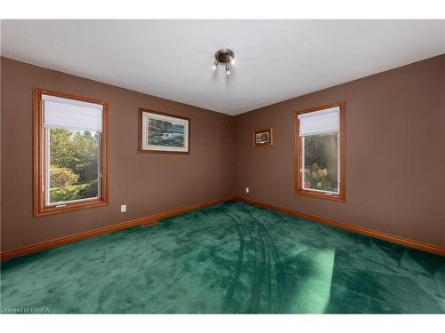 1 Clow Court, Mallorytown, ON - Indoor Photo Showing Other Room