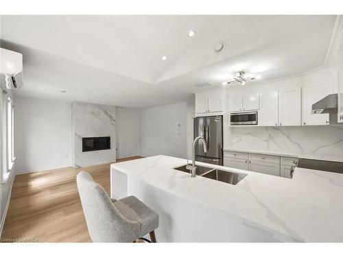 59 Wilfred Crescent, Kingston, ON - Indoor Photo Showing Kitchen With Double Sink With Upgraded Kitchen