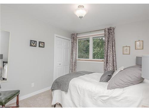 115 Fairway Hill Crescent, Kingston, ON - Indoor Photo Showing Bedroom