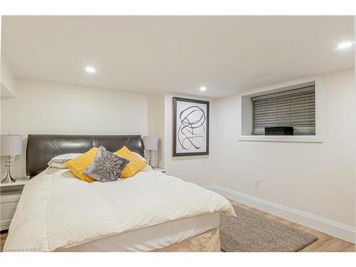 115 Fairway Hill Crescent, Kingston, ON - Indoor Photo Showing Bedroom