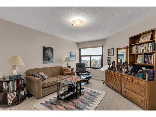 1203-185 Ontario Street, Kingston, ON - Indoor Photo Showing Living Room