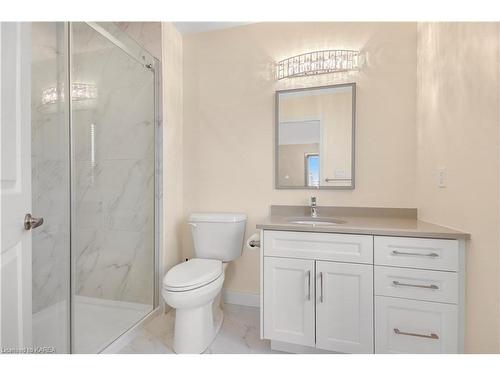 2809 Delmar Street, Kingston, ON - Indoor Photo Showing Bathroom