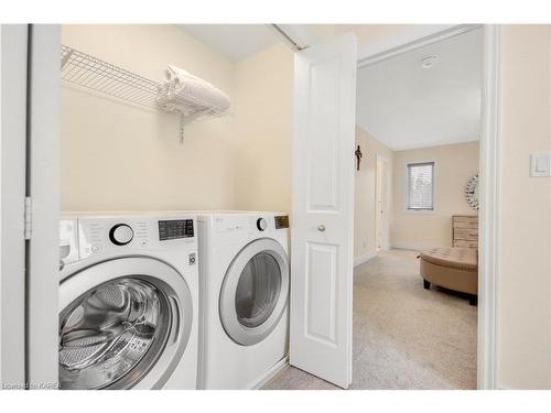 2809 Delmar Street, Kingston, ON - Indoor Photo Showing Laundry Room