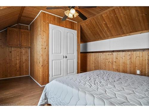 448 Thomas Street, Deseronto, ON - Indoor Photo Showing Bedroom