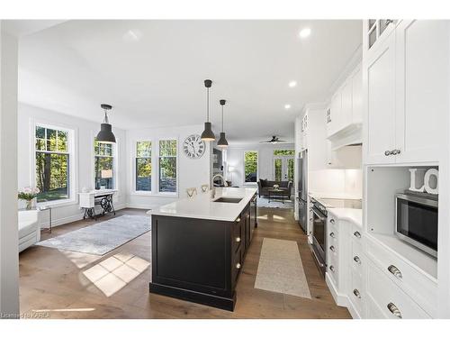 60 Landsakes Road, Lansdowne, ON - Indoor Photo Showing Kitchen With Upgraded Kitchen