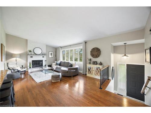 441 Heathcliffe Lane, Kingston, ON - Indoor Photo Showing Living Room With Fireplace