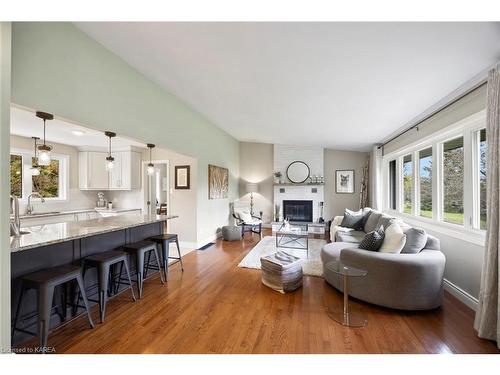 441 Heathcliffe Lane, Kingston, ON - Indoor Photo Showing Living Room With Fireplace