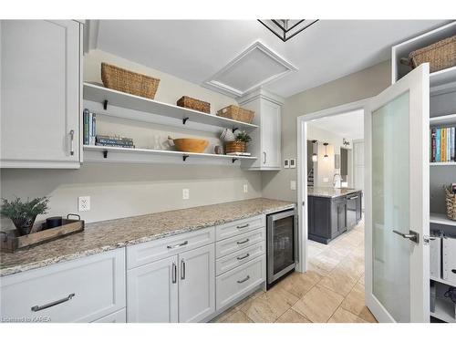 441 Heathcliffe Lane, Kingston, ON - Indoor Photo Showing Kitchen