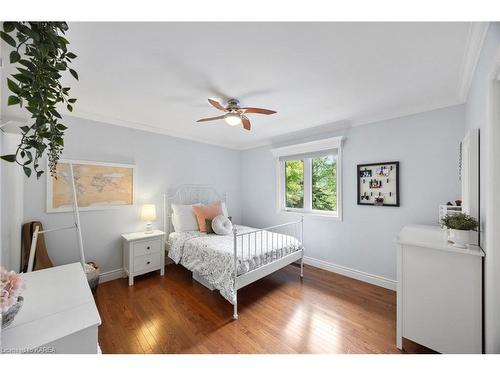 441 Heathcliffe Lane, Kingston, ON - Indoor Photo Showing Bedroom