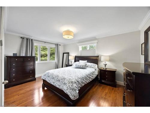 441 Heathcliffe Lane, Kingston, ON - Indoor Photo Showing Bedroom