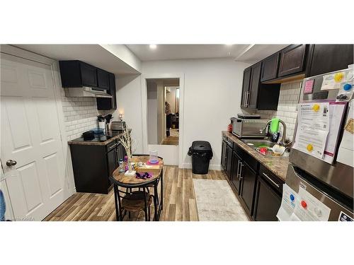 876 Beaconhill Court, Kingston, ON - Indoor Photo Showing Kitchen