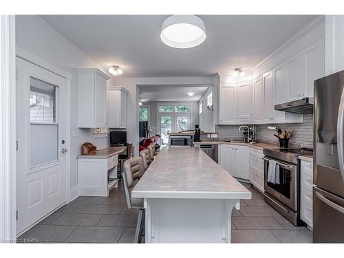 419 Albert Street, Kingston, ON - Indoor Photo Showing Kitchen