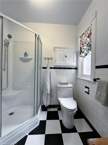 419 Albert Street, Kingston, ON - Indoor Photo Showing Bathroom