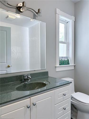 419 Albert Street, Kingston, ON - Indoor Photo Showing Bathroom