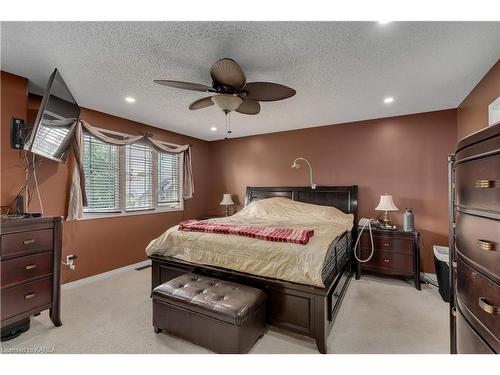 500 Weston Crescent, Kingston, ON - Indoor Photo Showing Bedroom