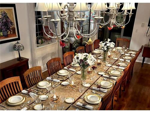 11 Cross Street, Odessa, ON - Indoor Photo Showing Dining Room