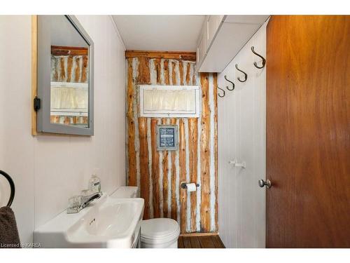 1020 Coutlee Point Lane, Sharbot Lake, ON - Indoor Photo Showing Bathroom