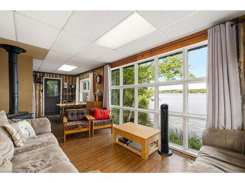 1020 Coutlee Point Lane, Sharbot Lake, ON - Indoor