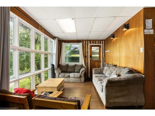 1020 Coutlee Point Lane, Sharbot Lake, ON - Indoor Photo Showing Living Room