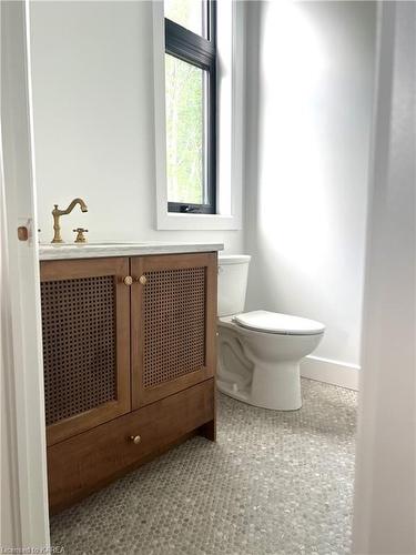 42 Owen Avenue, Gananoque, ON - Indoor Photo Showing Bathroom