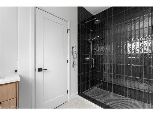 42 Owen Avenue, Gananoque, ON - Indoor Photo Showing Bathroom