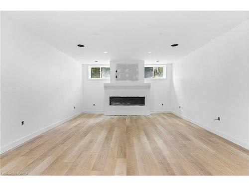 42 Owen Avenue, Gananoque, ON - Indoor Photo Showing Living Room With Fireplace