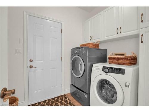 1090 Fawn Court, Kingston, ON - Indoor Photo Showing Laundry Room