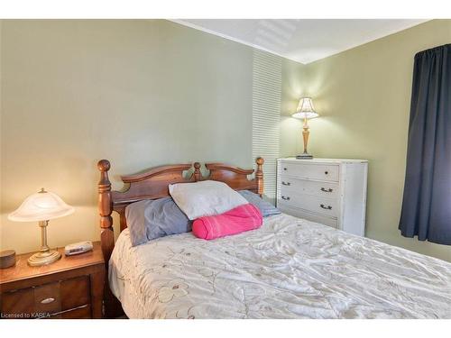 14255 Road 38 Road, Sharbot Lake, ON - Indoor Photo Showing Bedroom