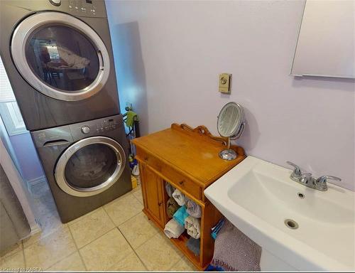 14255 Road 38 Road, Sharbot Lake, ON - Indoor Photo Showing Laundry Room