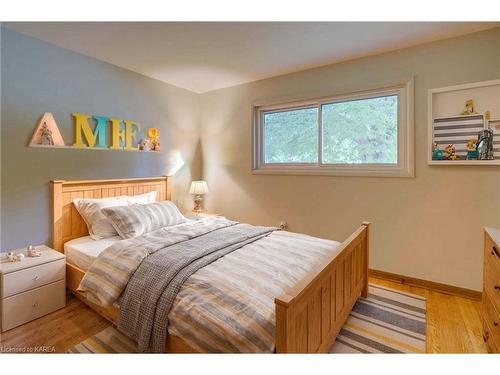 355 Elizabeth Drive, Gananoque, ON - Indoor Photo Showing Bedroom