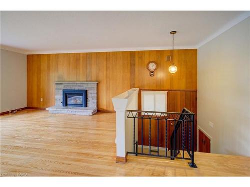 355 Elizabeth Drive, Gananoque, ON - Indoor With Fireplace