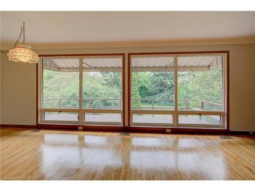 355 Elizabeth Drive, Gananoque, ON - Indoor Photo Showing Other Room