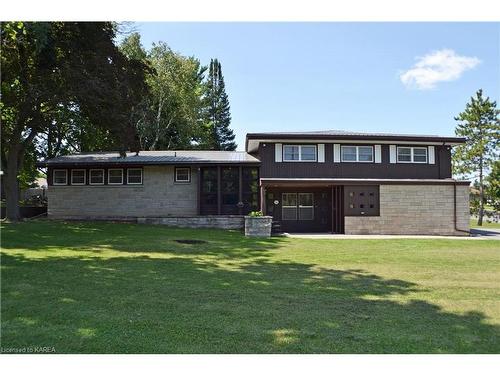 124 County Rd 8, Greater Napanee, ON - Outdoor With Facade