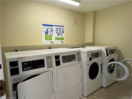 305-334 Queen Mary Road, Kingston, ON - Indoor Photo Showing Laundry Room