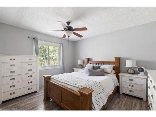 3238 Highway 15, Kingston, ON - Indoor Photo Showing Bedroom