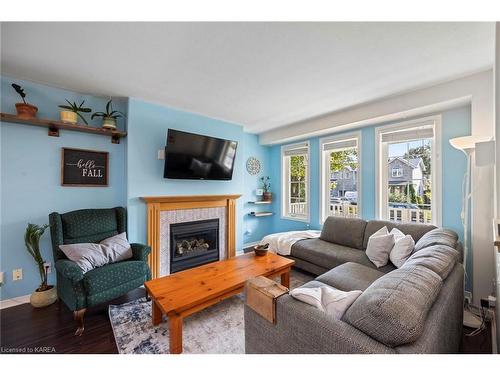 476 Fieldstone Drive, Kingston, ON - Indoor Photo Showing Living Room With Fireplace