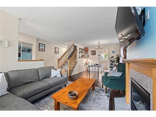 476 Fieldstone Drive, Kingston, ON - Indoor Photo Showing Living Room With Fireplace