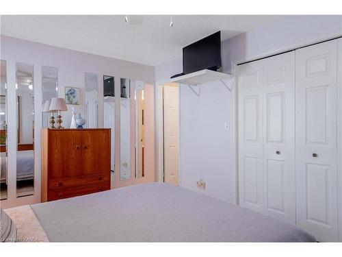 963 Auden Park Drive, Kingston, ON - Indoor Photo Showing Bedroom