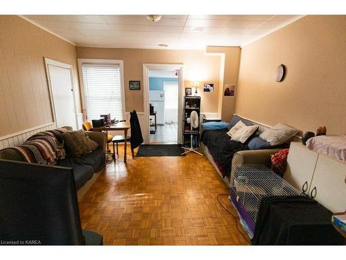 76-78 North Street, Kingston, ON - Indoor Photo Showing Living Room