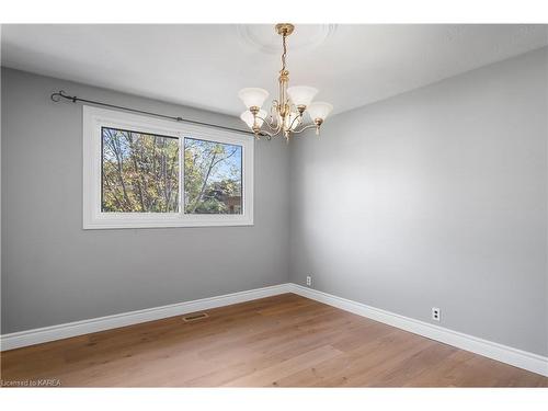 282 Welborne Avenue, Kingston, ON - Indoor Photo Showing Other Room