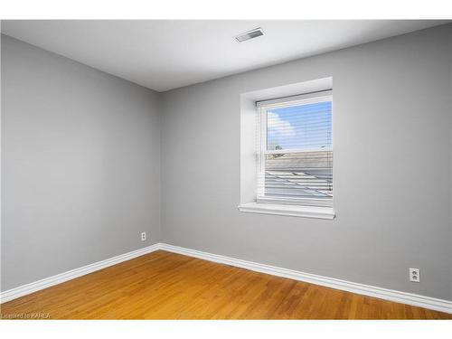 282 Welborne Avenue, Kingston, ON - Indoor Photo Showing Other Room