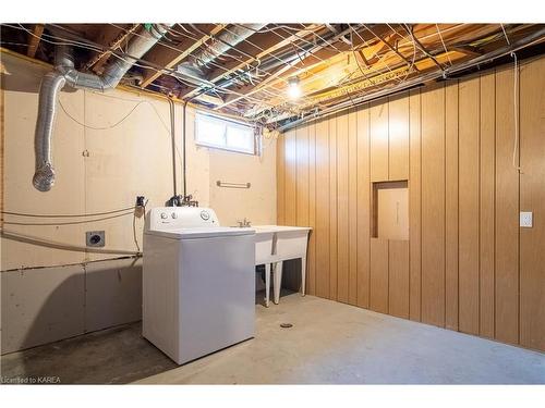 282 Welborne Avenue, Kingston, ON - Indoor Photo Showing Laundry Room