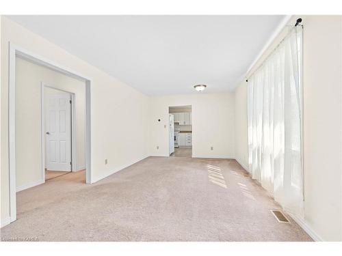 1470 Montreal Street, Kingston, ON - Indoor Photo Showing Other Room