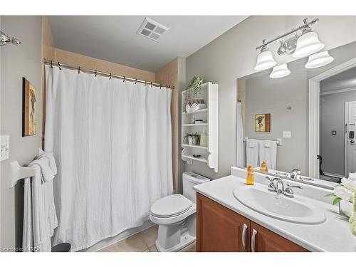 207-130 Wright Crescent, Kingston, ON - Indoor Photo Showing Bathroom