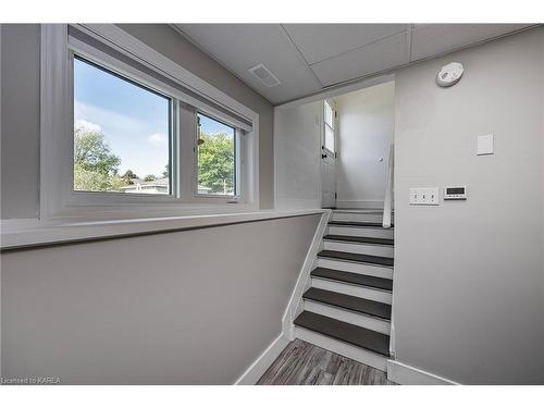 1439 Mildred Street, Kingston, ON - Indoor Photo Showing Other Room