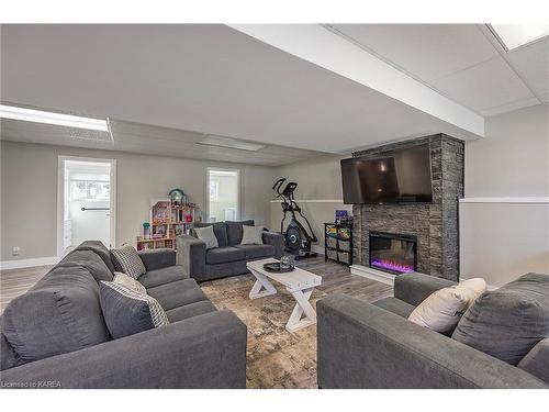 1439 Mildred Street, Kingston, ON - Indoor Photo Showing Living Room With Fireplace