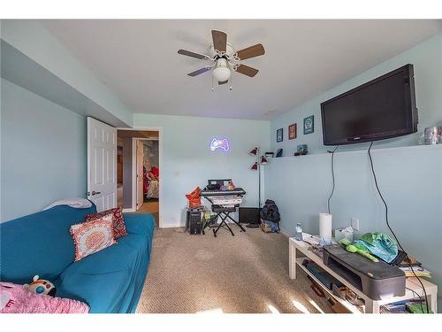 57 Kanvers Way, Napanee, ON - Indoor Photo Showing Bedroom