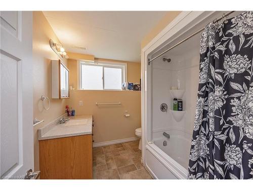 57 Kanvers Way, Napanee, ON - Indoor Photo Showing Bathroom