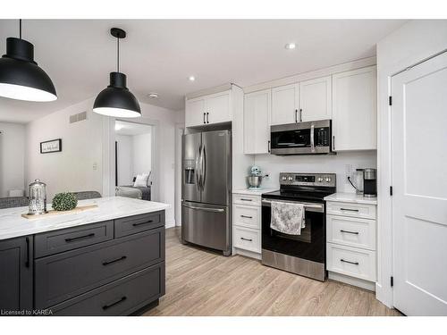 859 Gunter Settlement Road, Quinte West, ON - Indoor Photo Showing Kitchen With Upgraded Kitchen