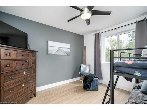 859 Gunter Settlement Road, Quinte West, ON - Indoor Photo Showing Bedroom